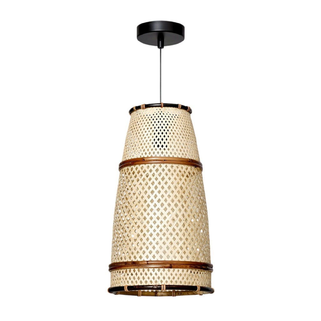 Titre technique en polonais : **Nowoczesna lampa wisząca z rattanu - minimalistyczny design**